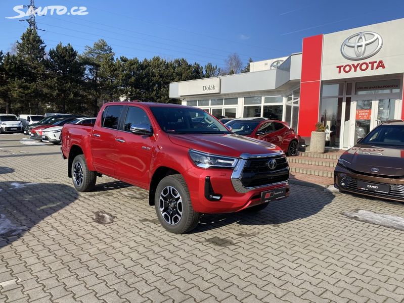 Toyota Hilux, 2,8 Diesel 6AT Executive